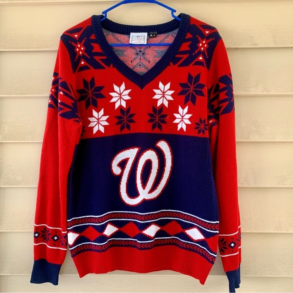 EUC Washington Nationals v-neck baseball Christmas sweater size women's xl‎